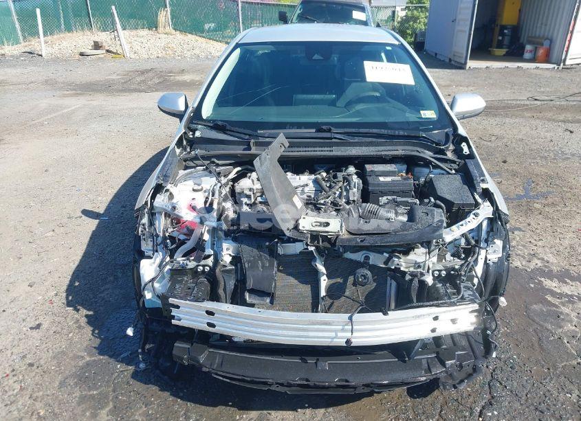 Photo 6 of 2021 Toyota Corolla LE (VIN 5YFEPMAE8MP153935)