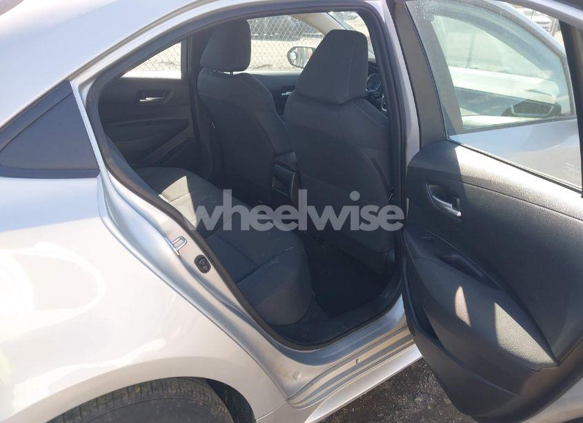 Photo 8 of 2021 Toyota Corolla LE (VIN 5YFEPMAE8MP153935)