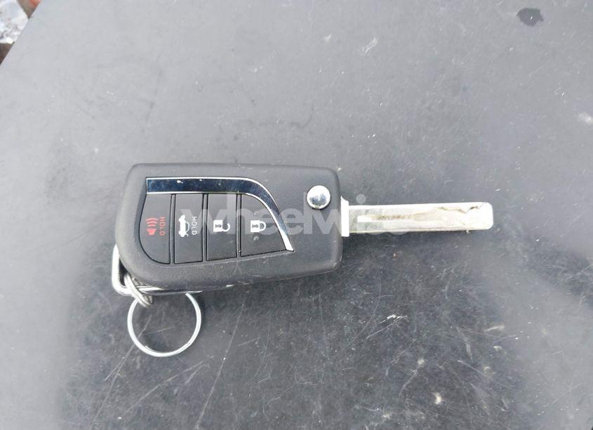 Photo 11 of 2021 Toyota Corolla LE (VIN 5YFEPMAE8MP158875)