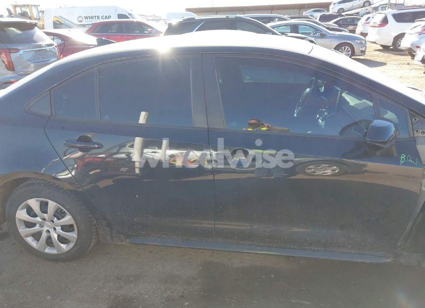 Photo 14 of 2021 Toyota Corolla LE (VIN 5YFEPMAE8MP166152)