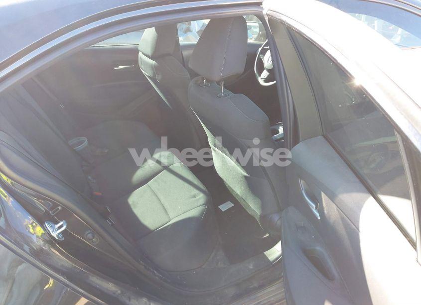 Photo 8 of 2021 Toyota Corolla LE (VIN 5YFEPMAE8MP166152)