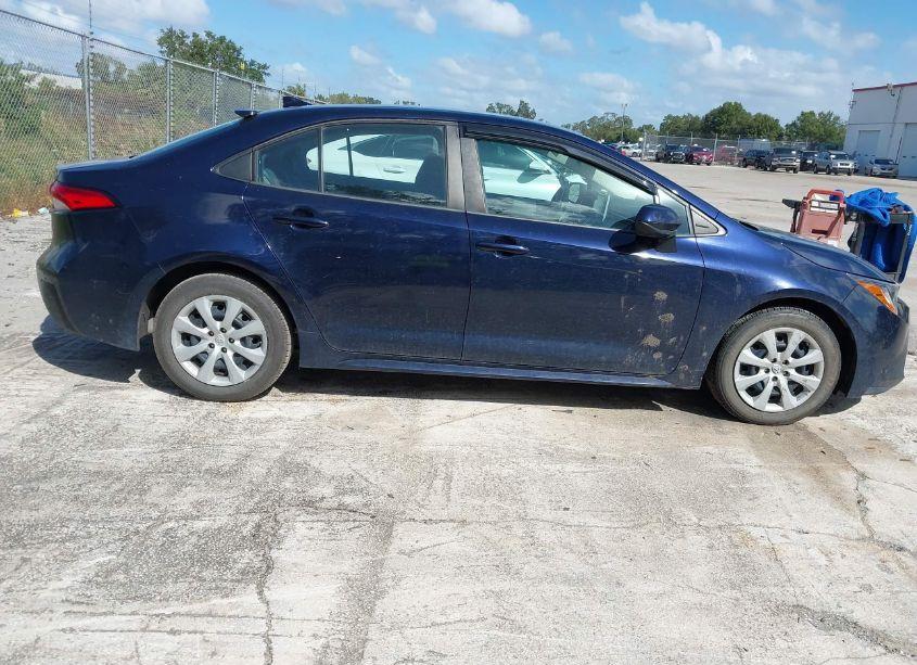 Photo 17 of 2021 Toyota Corolla LE (VIN 5YFEPMAE8MP166975)