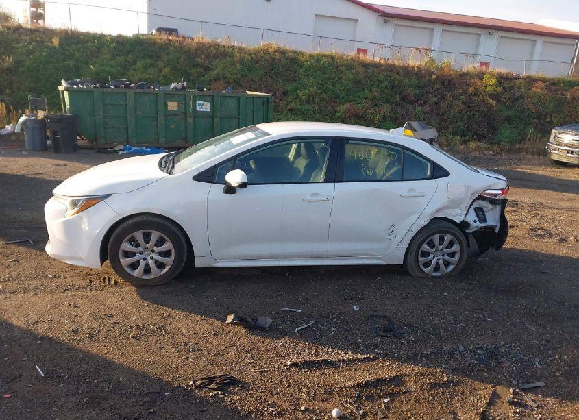 Photo 14 of 2021 Toyota Corolla LE (VIN 5YFEPMAE8MP171464)