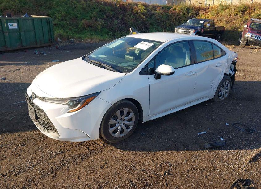 Photo 2 of 2021 Toyota Corolla LE (VIN 5YFEPMAE8MP171464)
