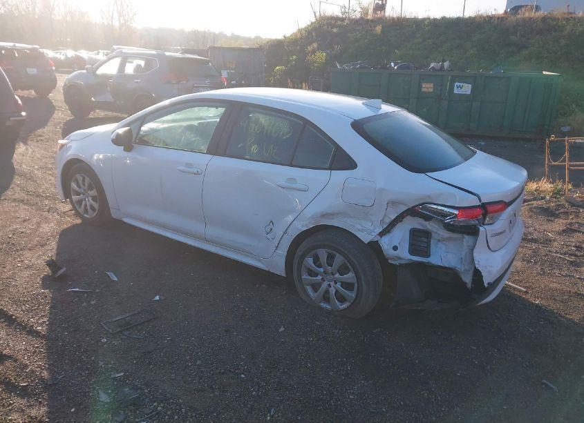 Photo 3 of 2021 Toyota Corolla LE (VIN 5YFEPMAE8MP171464)