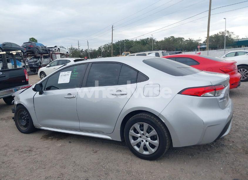 Photo 15 of 2021 Toyota Corolla LE (VIN 5YFEPMAE8MP182691)