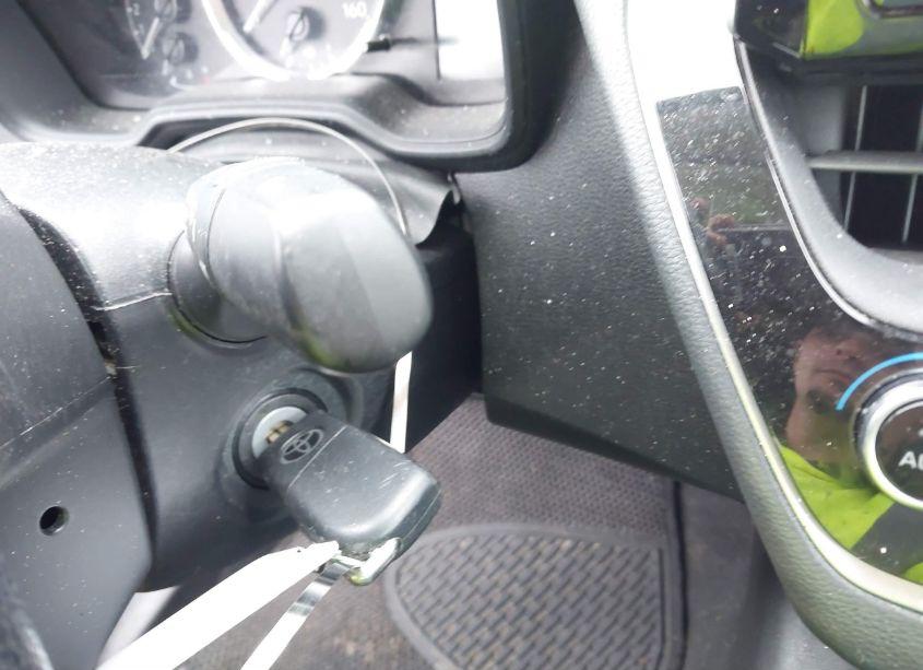 Photo 11 of 2021 Toyota Corolla LE (VIN 5YFEPMAE8MP186756)