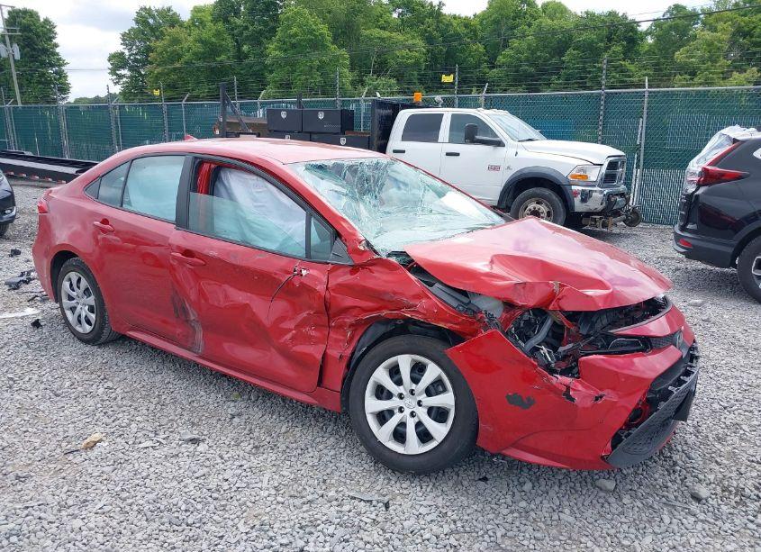 2021 Toyota Corolla LE (VIN 5YFEPMAE8MP191049) main photo