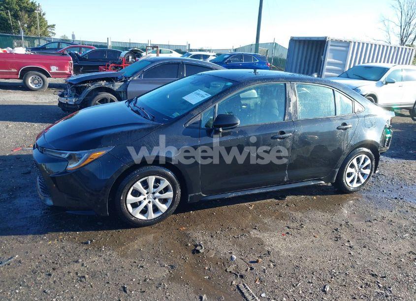 Photo 15 of 2021 Toyota Corolla LE (VIN 5YFEPMAE8MP205273)
