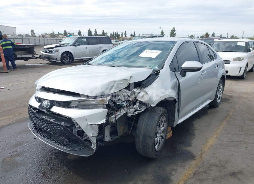 Photo 2 of 2021 Toyota Corolla LE (VIN 5YFEPMAE8MP205645)