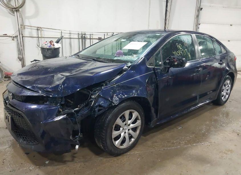 Photo 2 of 2021 Toyota Corolla LE (VIN 5YFEPMAE8MP212191)