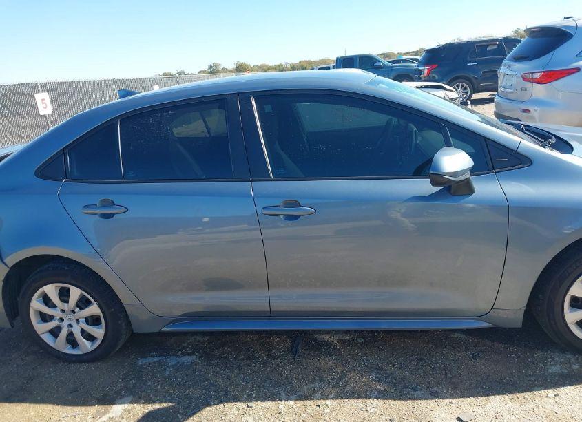 Photo 13 of 2021 Toyota Corolla LE (VIN 5YFEPMAE8MP219089)