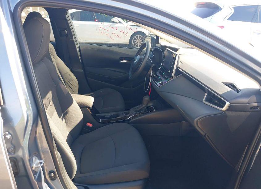 Photo 5 of 2021 Toyota Corolla LE (VIN 5YFEPMAE8MP219089)
