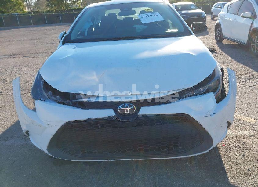Photo 13 of 2021 Toyota Corolla LE (VIN 5YFEPMAE8MP233669)