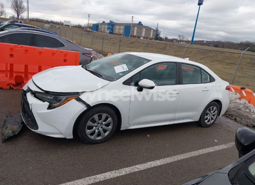 Photo 15 of 2021 Toyota Corolla LE (VIN 5YFEPMAE8MP242906)