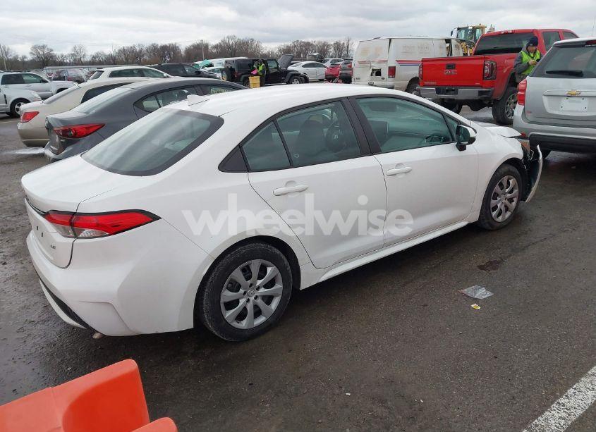 Photo 4 of 2021 Toyota Corolla LE (VIN 5YFEPMAE8MP242906)