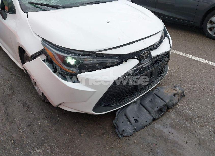 Photo 6 of 2021 Toyota Corolla LE (VIN 5YFEPMAE8MP242906)