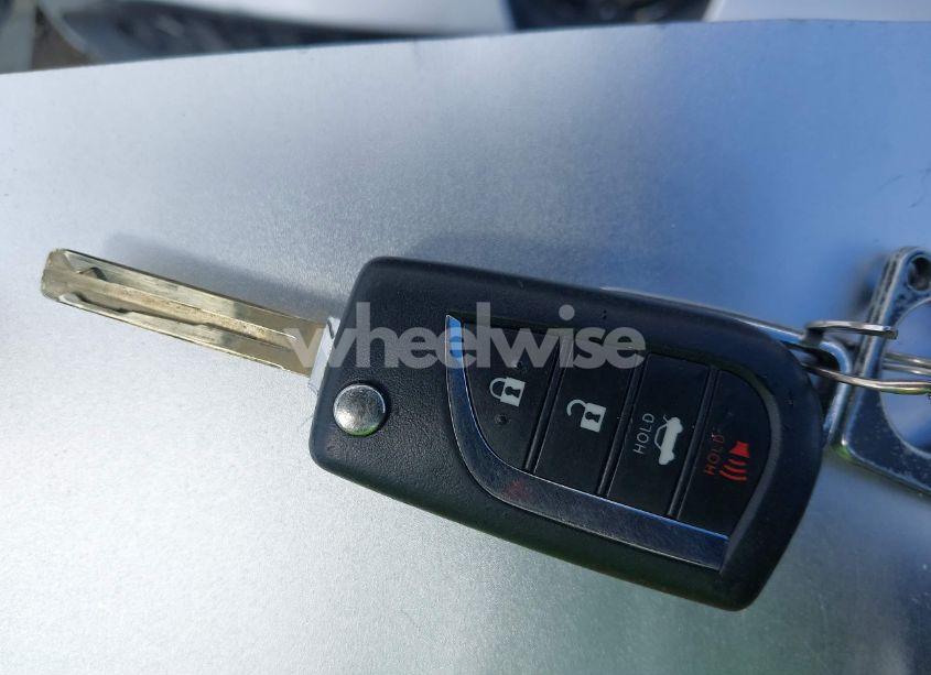 Photo 11 of 2021 Toyota Corolla LE (VIN 5YFEPMAE8MP245580)