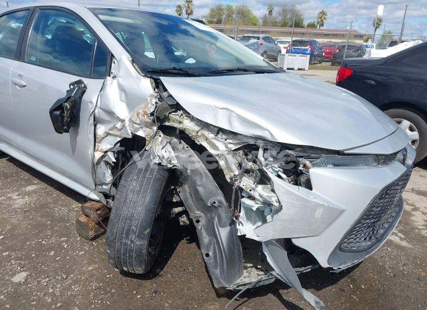 Photo 6 of 2021 Toyota Corolla LE (VIN 5YFEPMAE8MP245580)