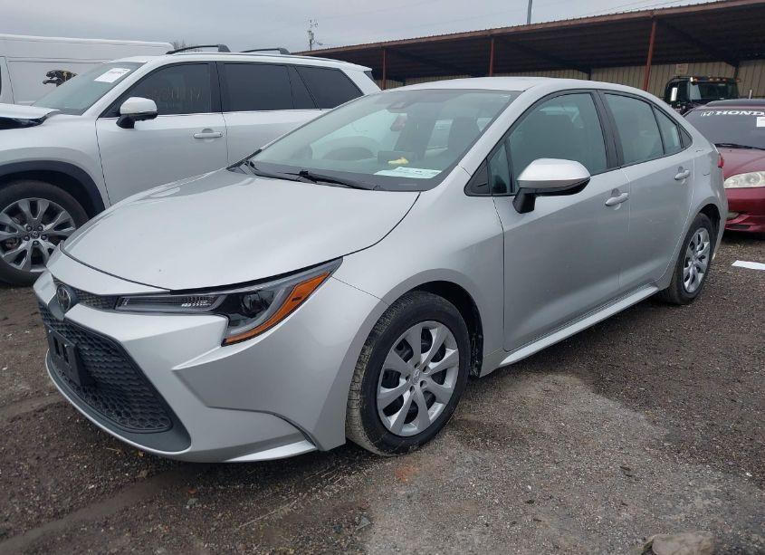 Photo 2 of 2021 Toyota Corolla LE (VIN 5YFEPMAE8MP249130)
