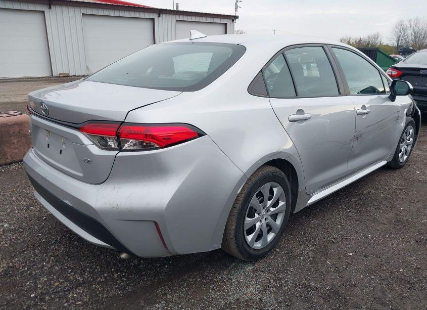 Photo 4 of 2021 Toyota Corolla LE (VIN 5YFEPMAE8MP249130)