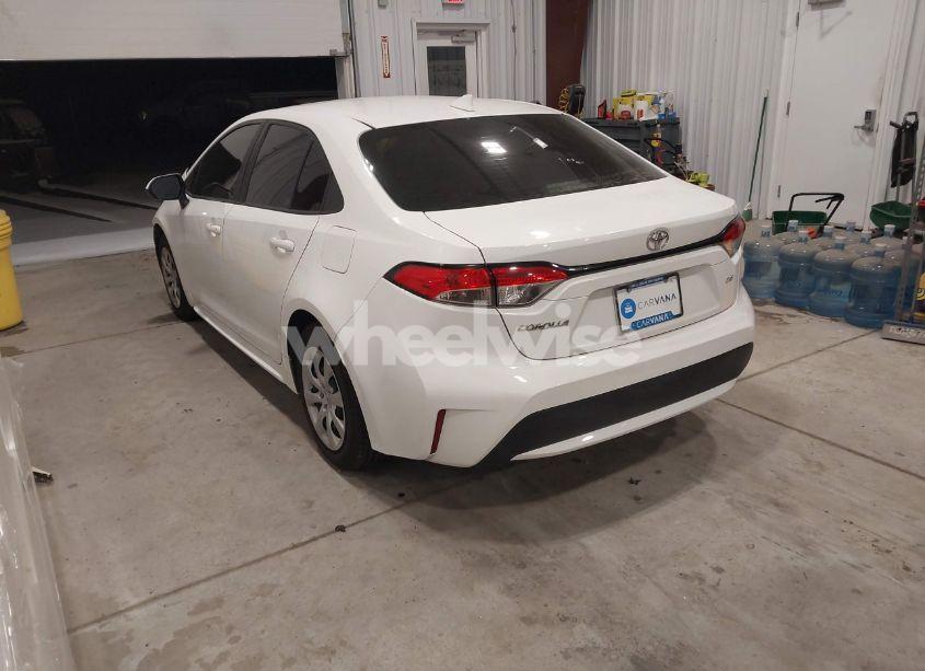 Photo 3 of 2021 Toyota Corolla LE (VIN 5YFEPMAE8MP251458)