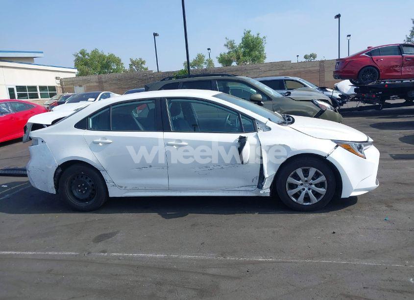 Photo 14 of 2021 Toyota Corolla LE (VIN 5YFEPMAE8MP257034)
