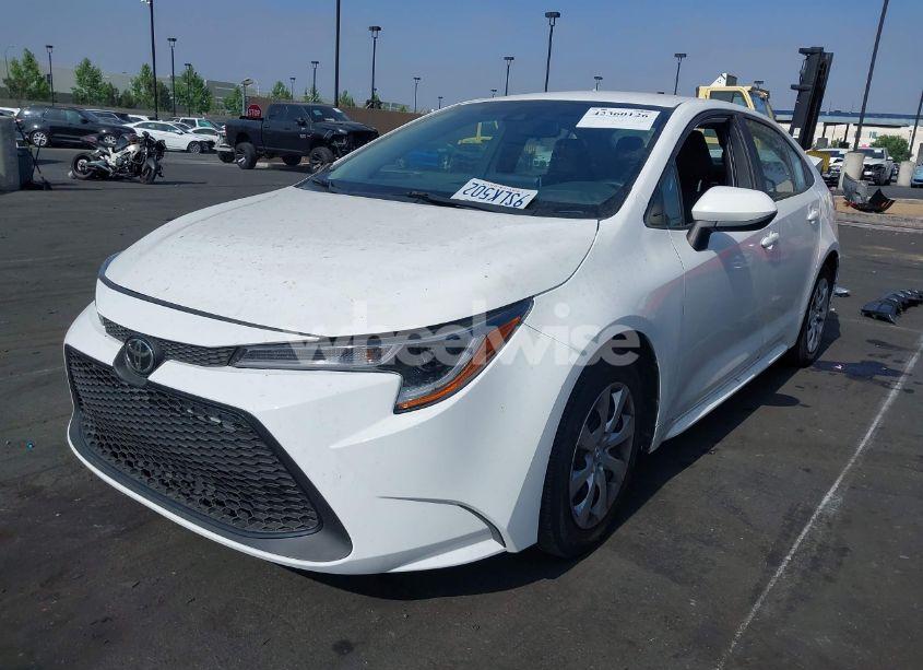 Photo 2 of 2021 Toyota Corolla LE (VIN 5YFEPMAE8MP257034)