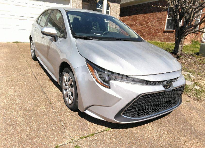 2022 Toyota Corolla LE (VIN 5YFEPMAE8NP273025) main photo