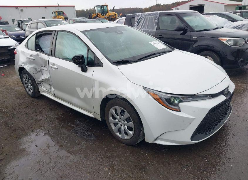 2022 Toyota Corolla LE (VIN 5YFEPMAE8NP279214) main photo