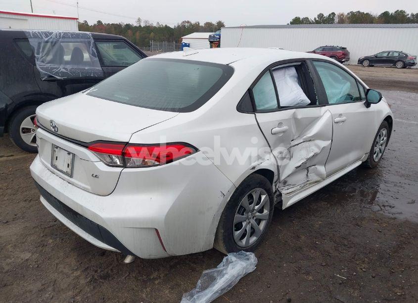 Photo 4 of 2022 Toyota Corolla LE (VIN 5YFEPMAE8NP279214)