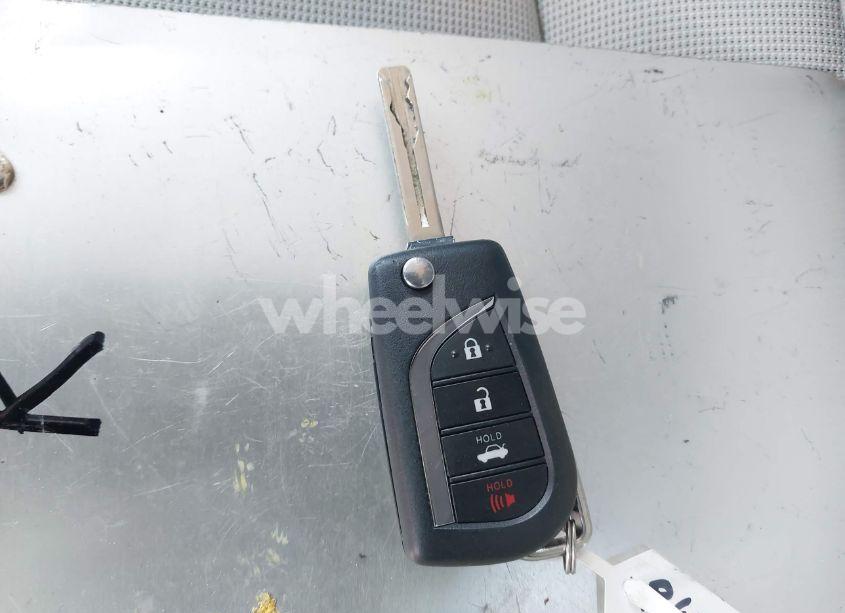 Photo 11 of 2022 Toyota Corolla LE (VIN 5YFEPMAE8NP302491)