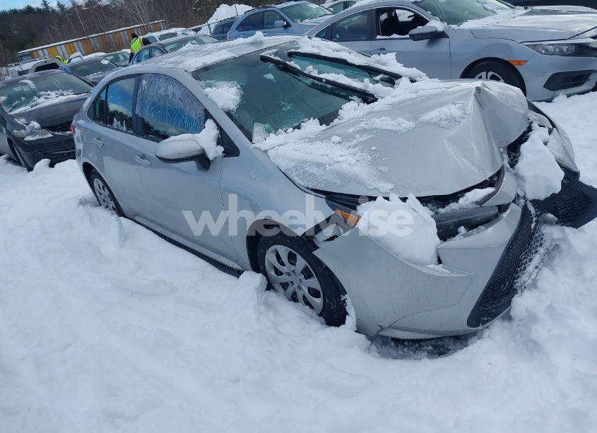 2022 Toyota Corolla LE (VIN 5YFEPMAE8NP312003) main photo