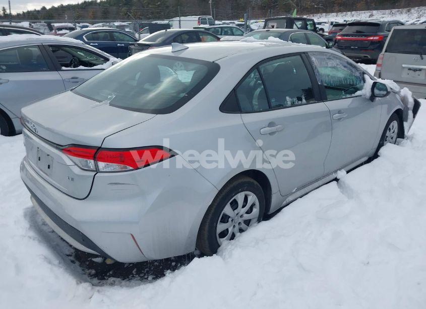 Photo 4 of 2022 Toyota Corolla LE (VIN 5YFEPMAE8NP312003)