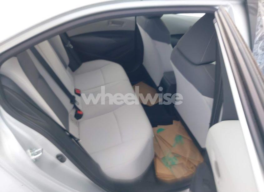 Photo 5 of 2022 Toyota Corolla LE (VIN 5YFEPMAE8NP312003)