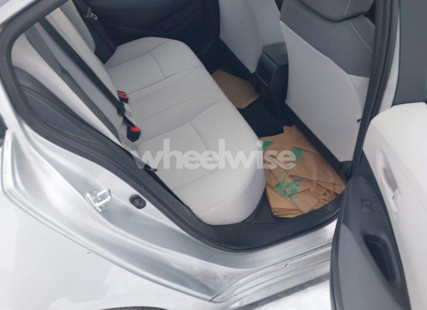 Photo 8 of 2022 Toyota Corolla LE (VIN 5YFEPMAE8NP312003)