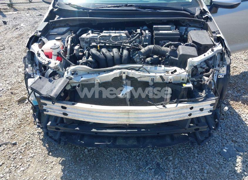 Photo 6 of 2022 Toyota Corolla LE (VIN 5YFEPMAE8NP329299)