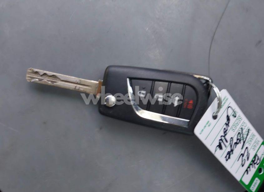 Photo 11 of 2022 Toyota Corolla LE (VIN 5YFEPMAE8NP338262)