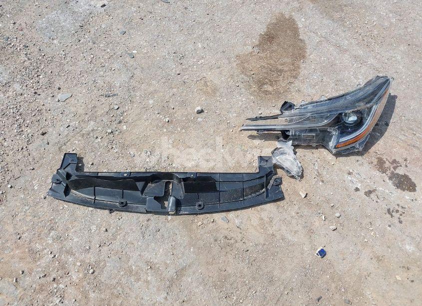 Photo 12 of 2022 Toyota Corolla LE (VIN 5YFEPMAE8NP338262)