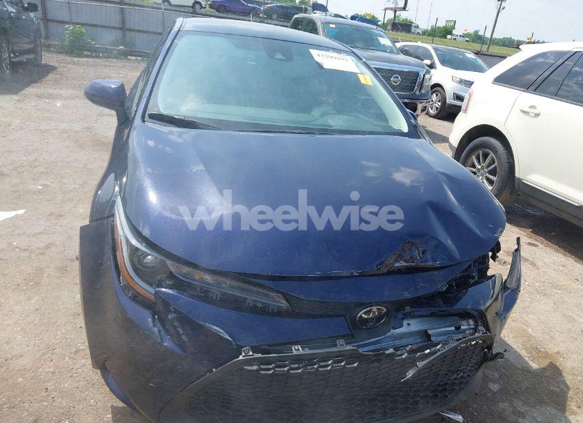 Photo 13 of 2022 Toyota Corolla LE (VIN 5YFEPMAE8NP338262)