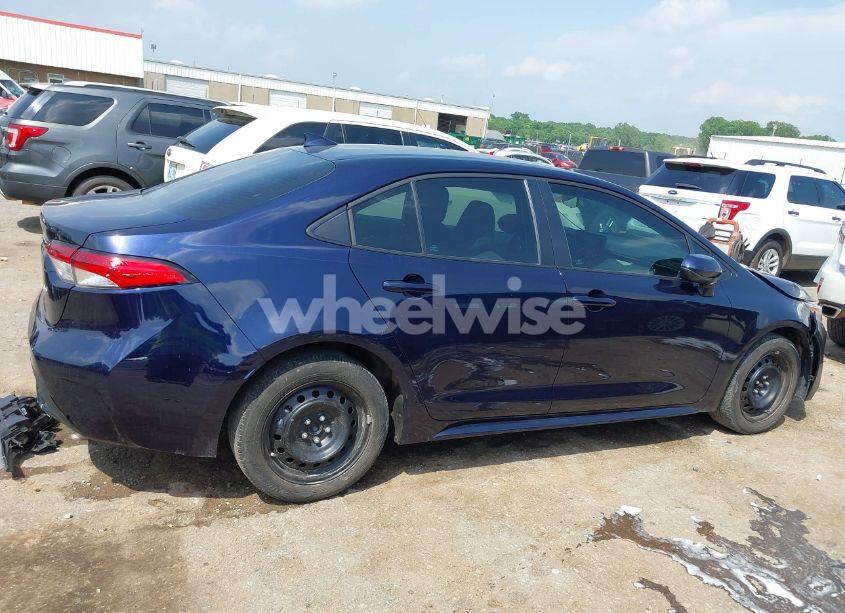 Photo 14 of 2022 Toyota Corolla LE (VIN 5YFEPMAE8NP338262)