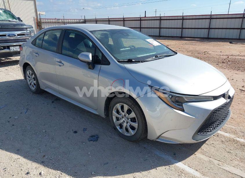 2022 Toyota Corolla LE (VIN 5YFEPMAE8NP379376) main photo