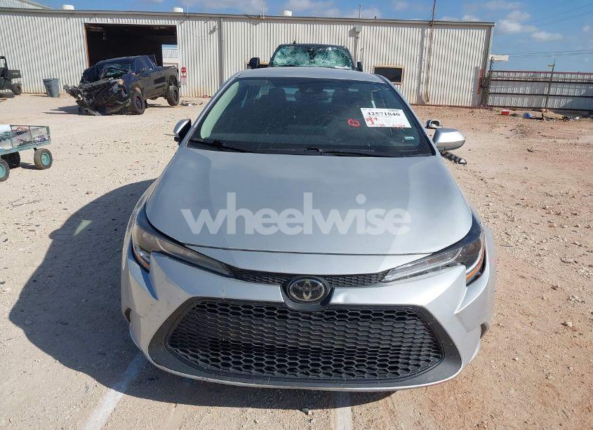 Photo 12 of 2022 Toyota Corolla LE (VIN 5YFEPMAE8NP379376)