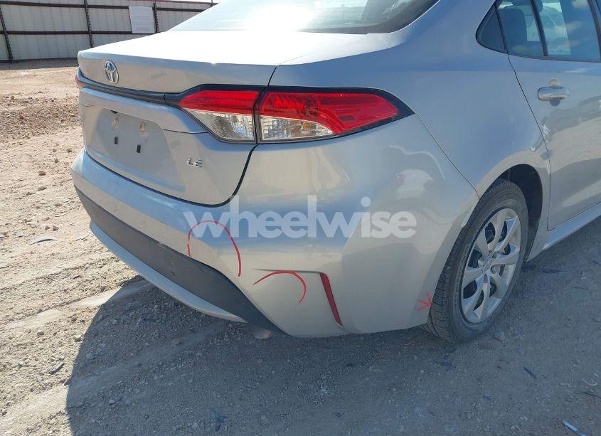 Photo 18 of 2022 Toyota Corolla LE (VIN 5YFEPMAE8NP379376)