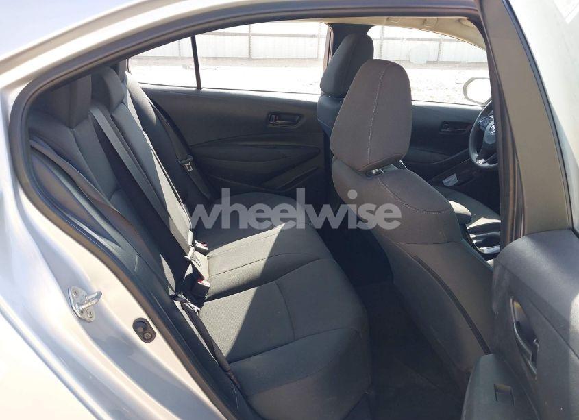 Photo 8 of 2022 Toyota Corolla LE (VIN 5YFEPMAE8NP379376)