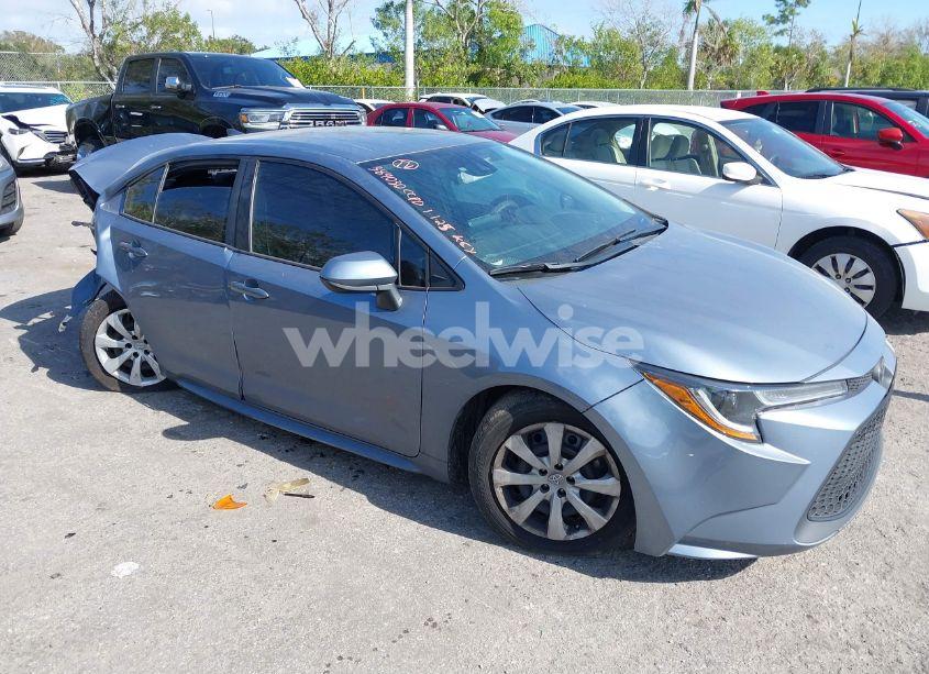 2022 Toyota Corolla LE (VIN 5YFEPMAE8NP384030) main photo