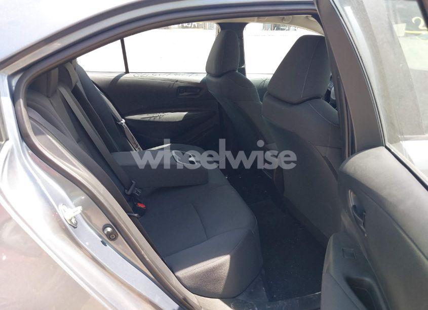 Photo 8 of 2022 Toyota Corolla LE (VIN 5YFEPMAE8NP385419)