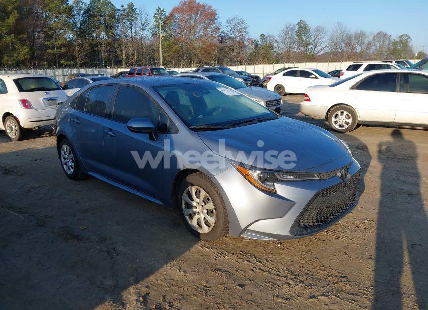 2022 Toyota Corolla LE (VIN 5YFEPMAE8NP390684) main photo