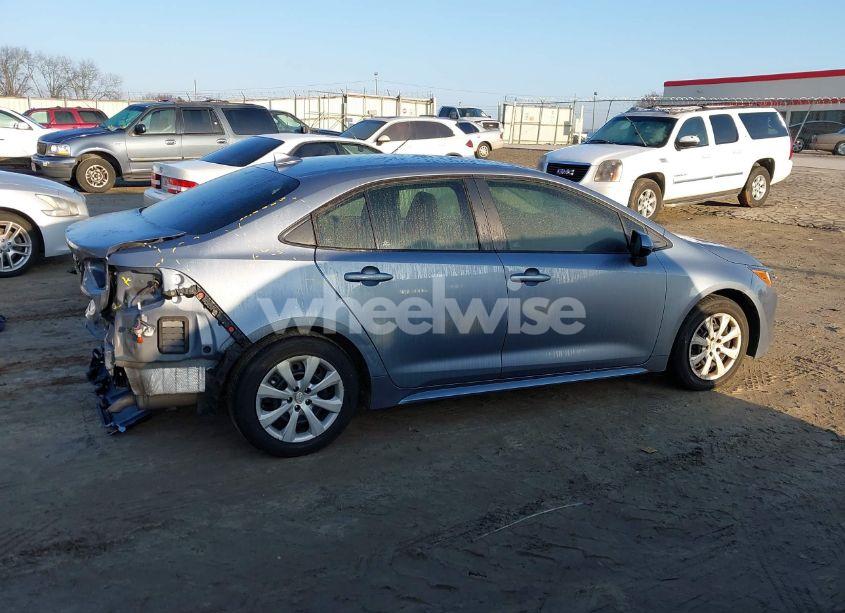 Photo 14 of 2022 Toyota Corolla LE (VIN 5YFEPMAE8NP390684)