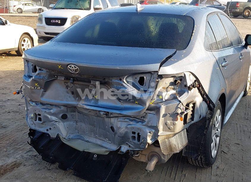 Photo 6 of 2022 Toyota Corolla LE (VIN 5YFEPMAE8NP390684)